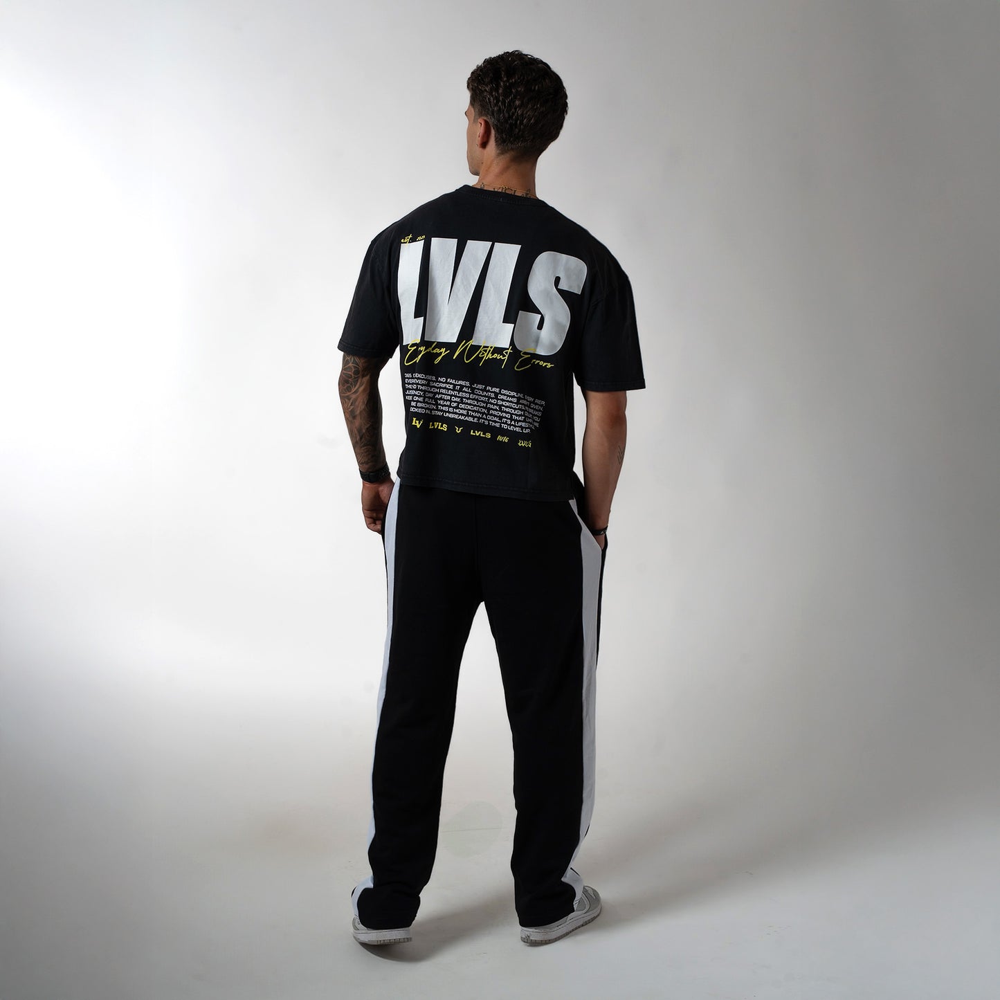 WITHOUT ERRORS BOXY PUMPCOVER - WASHED BLACK