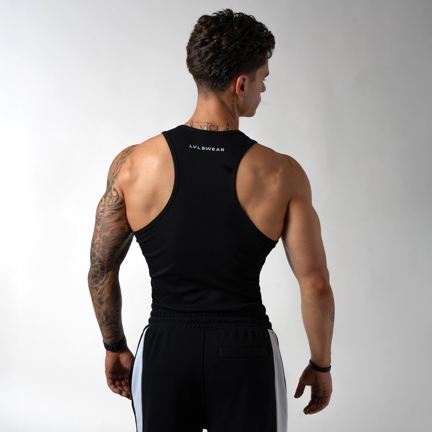 FITTED TANK - BLACK