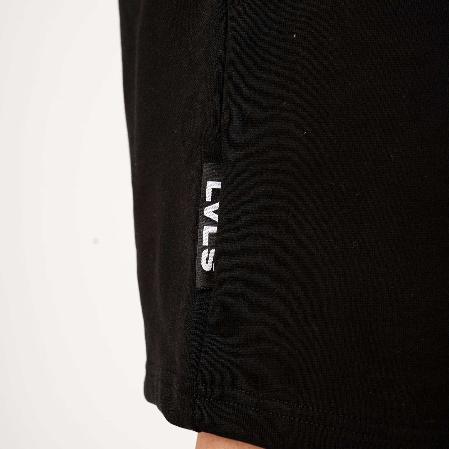 SHORT LVLS - BLACK